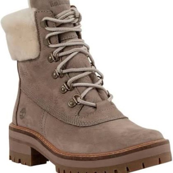 Timberland Women's Courmayeur Valley Sz 6 Shearling Waterproof  Nubuck Boots EUC - Picture 1 of 9